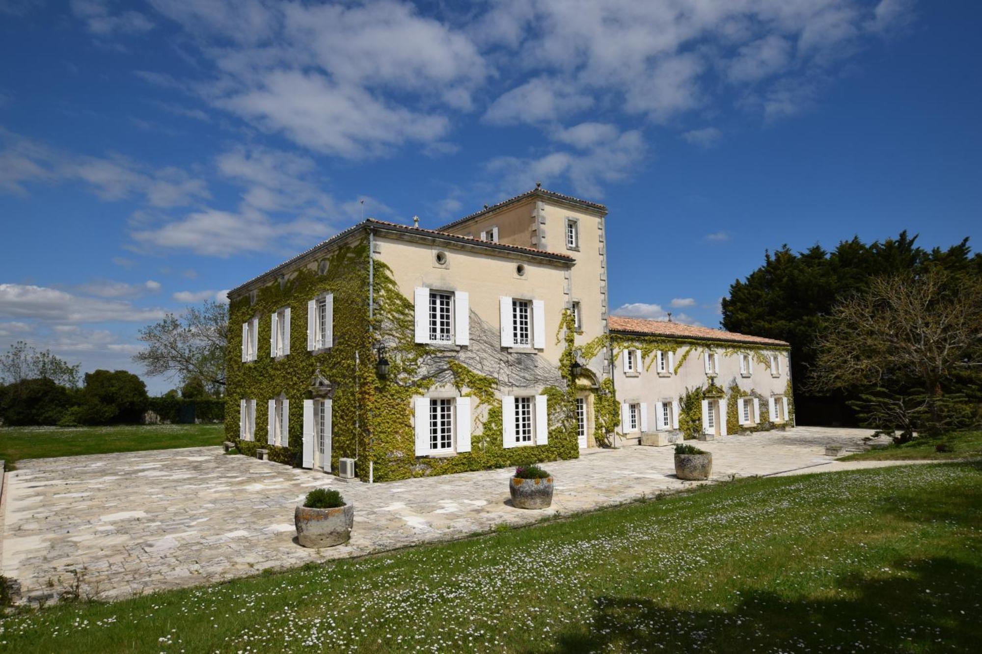 Clos De Bellevue Mortagne-sur-Gironde Exterior foto